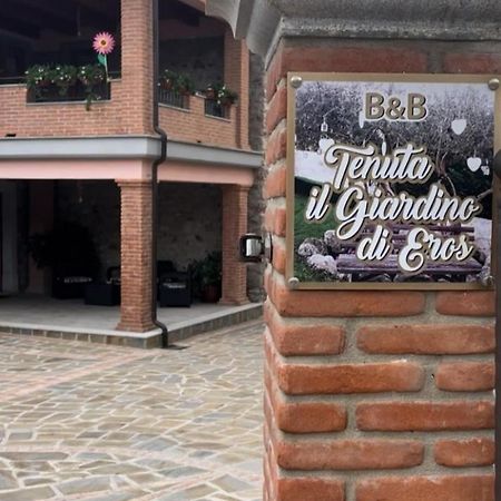 Tenuta Il Giardino Di Eros Albanella Luaran gambar