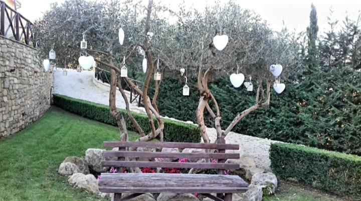 Tenuta Il Giardino Di Eros Albanella Luaran gambar