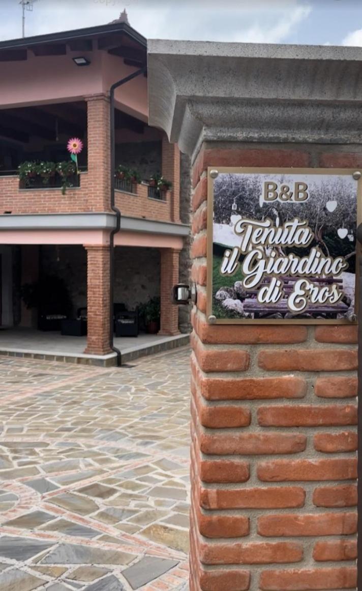 Tenuta Il Giardino Di Eros Albanella Luaran gambar